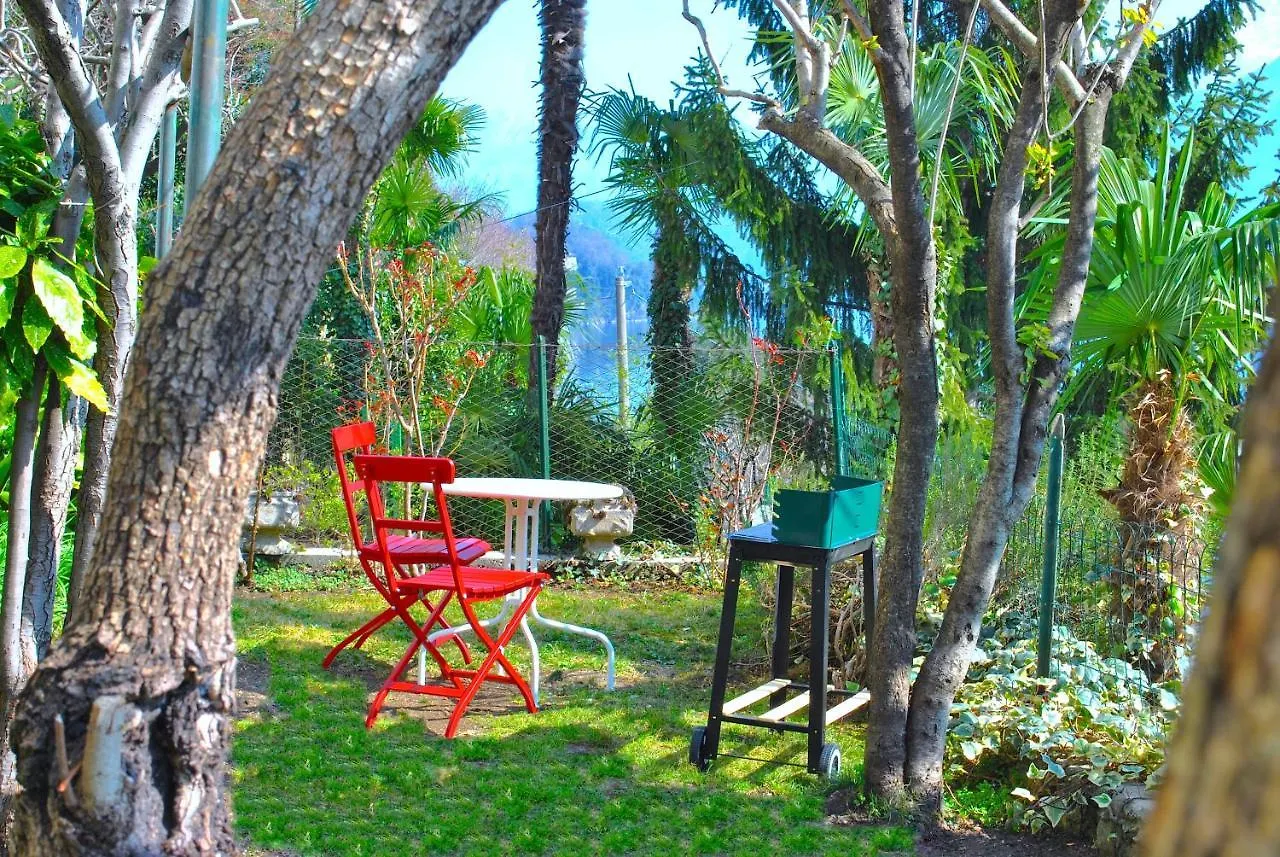 Apartment The Palm With Garden Sala Comacina Italy