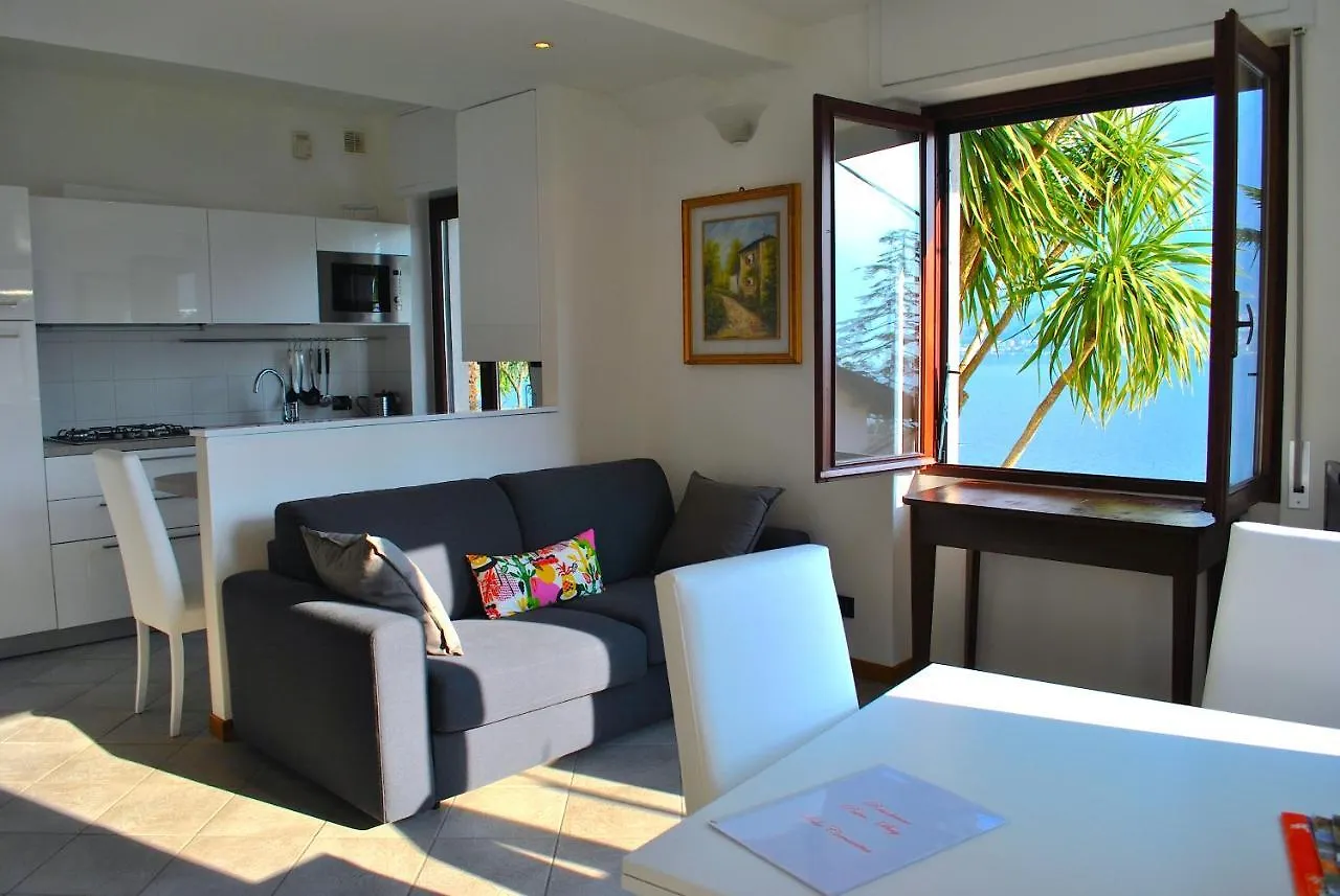 Apartment The Palm With Garden Sala Comacina
