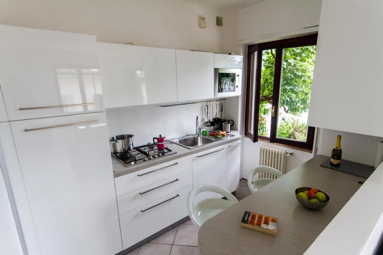 Apartment The Palm With Garden Sala Comacina 0*,  Italy